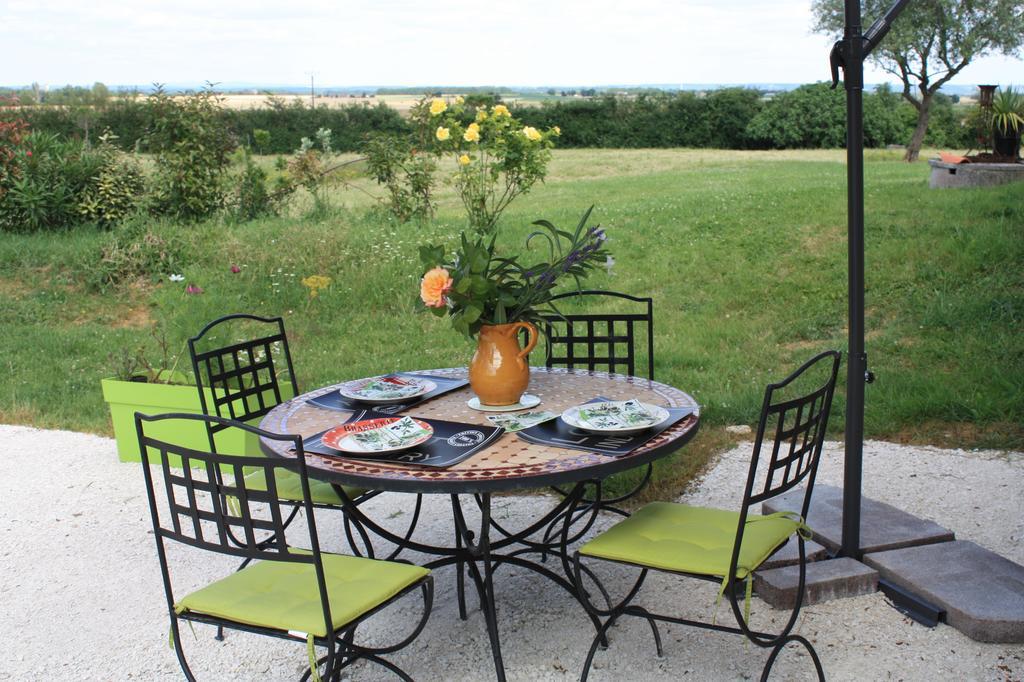 Domaine De Soulery Bed and Breakfast Beaupuy  Exteriör bild